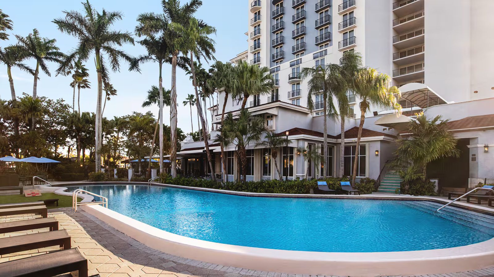 pool_hotel_wp
